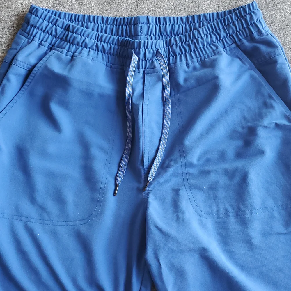 Scrub Set - 2 items V-neck top and straight leg pants (Medium) jaanuu - Picture 2 of 10